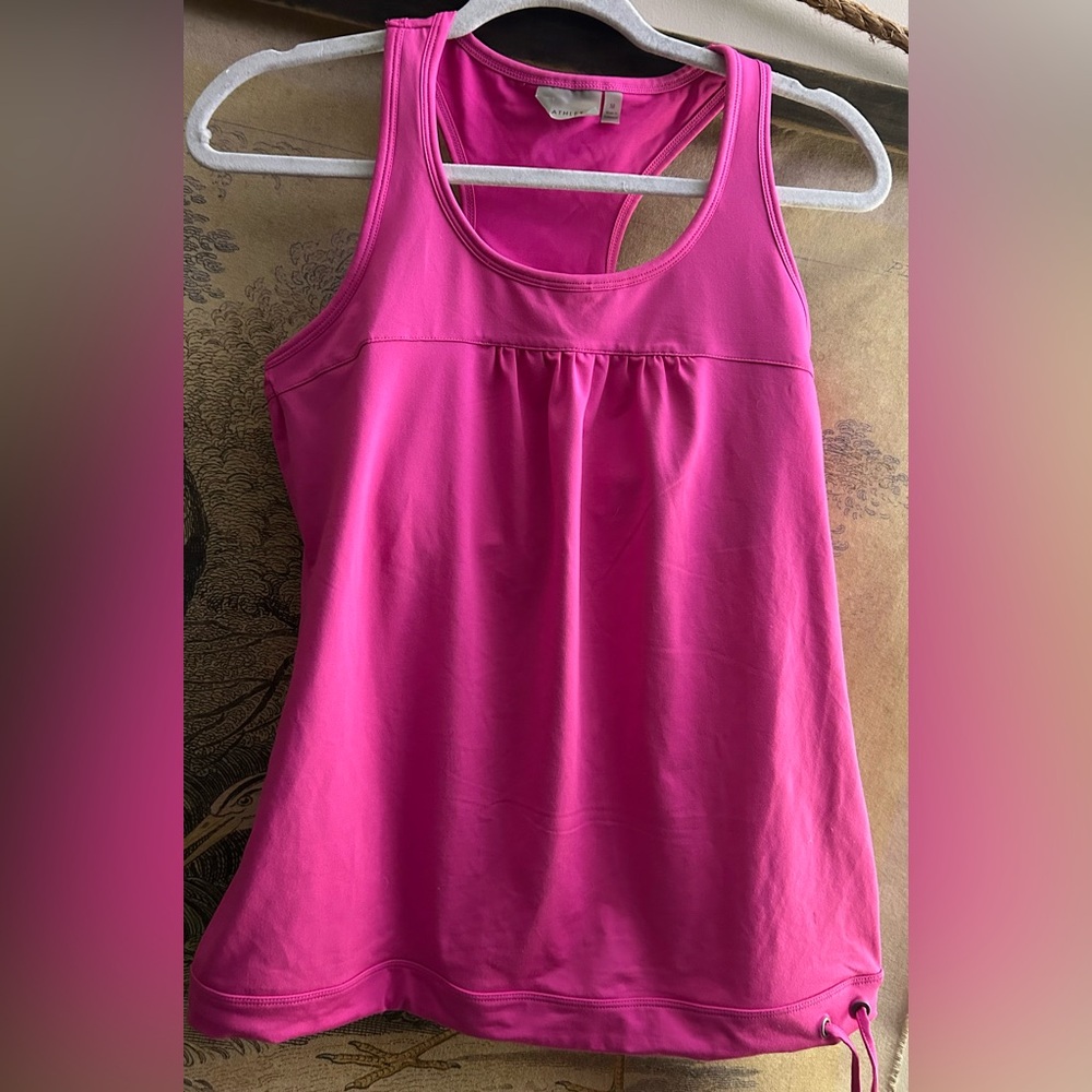 * Athleta Workout Tank Shelf Bra Barbie Pink SZ Medium *
